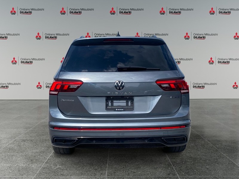 PLATINUM GRAY M 2023 Volkswagen Tiguan Comfortline R-Line Black Edition 4MOTION
