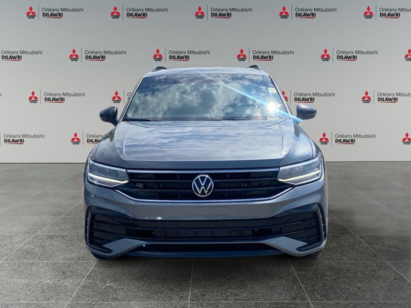 PLATINUM GRAY M 2023 Volkswagen Tiguan Comfortline R-Line Black Edition 4MOTION