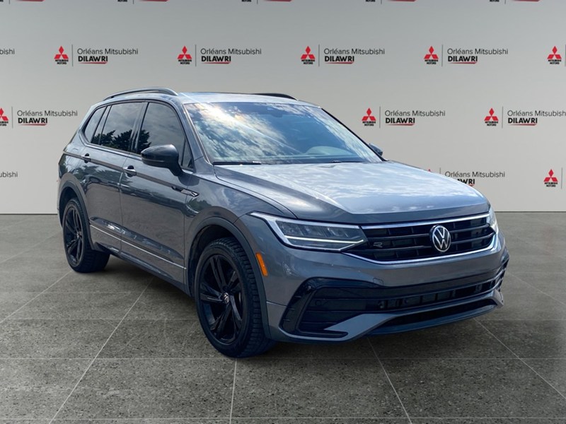 PLATINUM GRAY M 2023 Volkswagen Tiguan Comfortline R-Line Black Edition 4MOTION