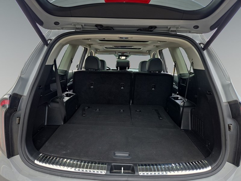 2023 Kia Telluride SX Limited AWD w/Black Interior