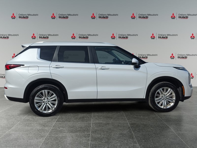 2024 Mitsubishi Outlander SE S-AWC
