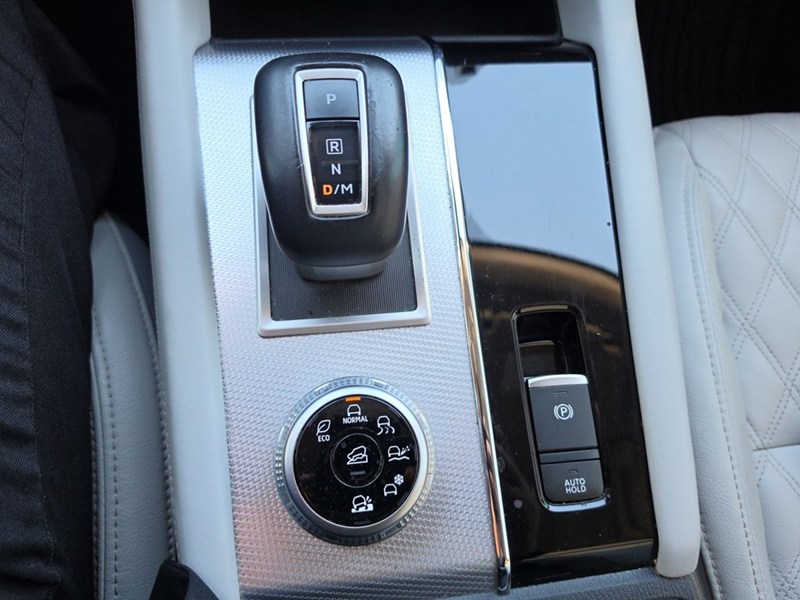 BLACK DIAMOND 2024 Mitsubishi Outlander GT S-AWC