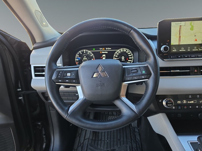 BLACK DIAMOND 2024 Mitsubishi Outlander GT S-AWC
