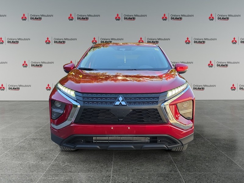 RED DIAMOND 2023 Mitsubishi Eclipse Cross ES S-AWC