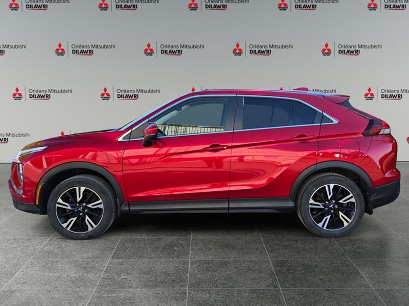 RED DIAMOND 2023 Mitsubishi Eclipse Cross ES S-AWC