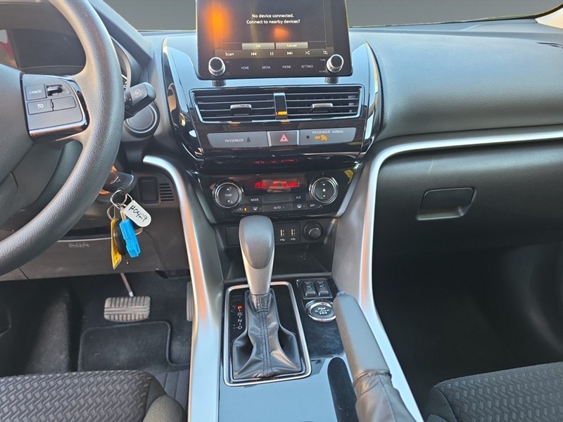 RED DIAMOND 2023 Mitsubishi Eclipse Cross ES S-AWC