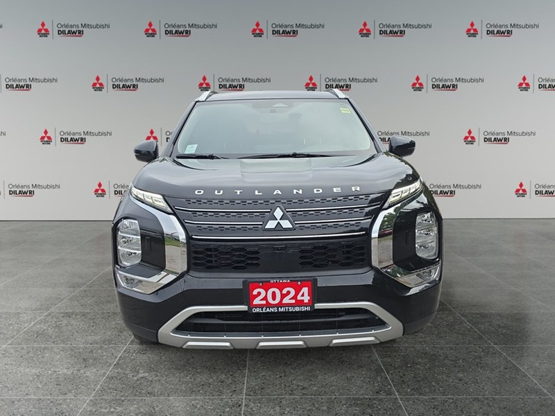 BLACK DIAMOND 2024 Mitsubishi Outlander SE S-AWC