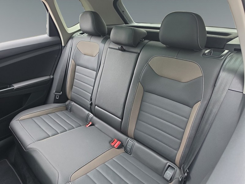 BLUE DUSK METAL 2024 Volkswagen Taos Highline 4MOTION