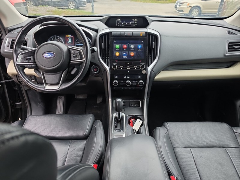 CRYSTAL BLACK S 2019 Subaru Ascent Limited 8-Passenger