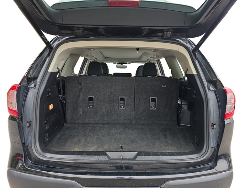 CRYSTAL BLACK S 2019 Subaru Ascent Limited 8-Passenger