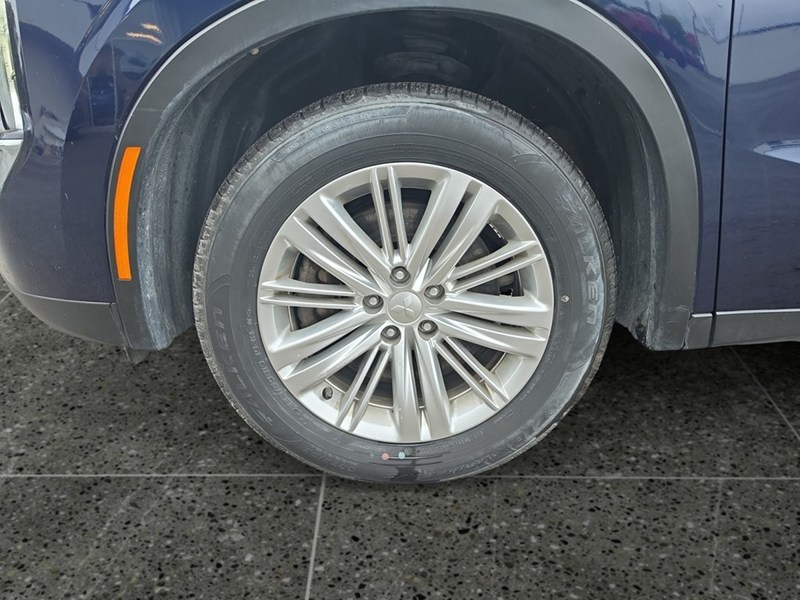 COSMIC BLUE 2024 Mitsubishi Outlander SE S-AWC