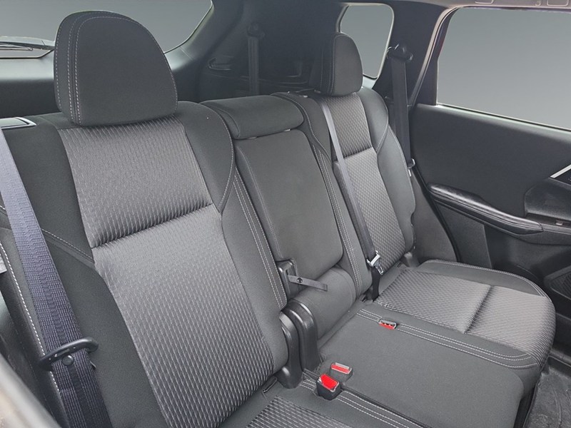COSMIC BLUE 2024 Mitsubishi Outlander SE S-AWC