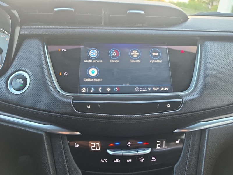 ARGENT SILVER M 2023 Cadillac XT5 AWD 4dr Luxury