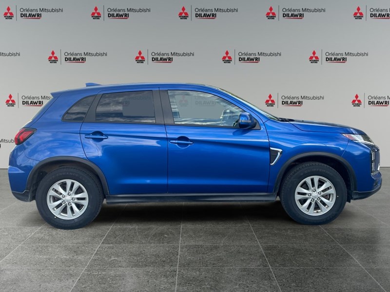 2023 Mitsubishi RVR SE AWC
