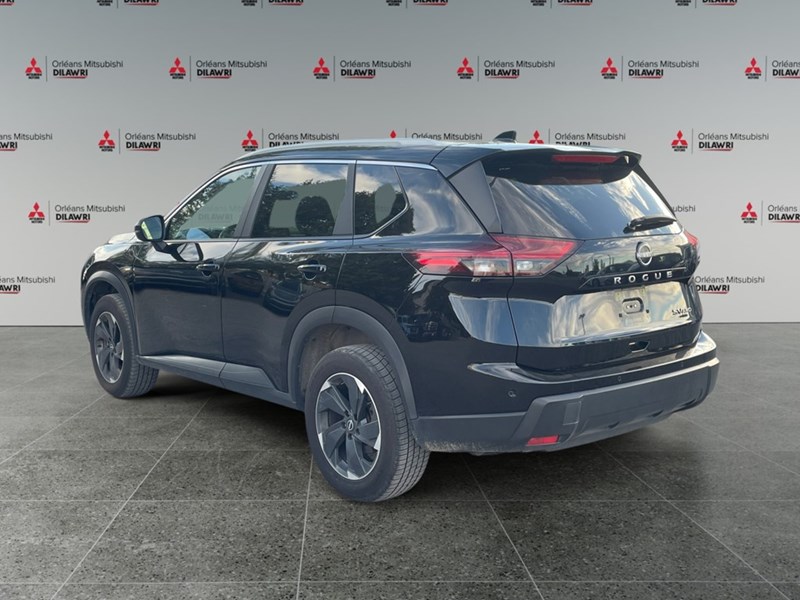 2024 Nissan Rogue AWD SV Moonroof