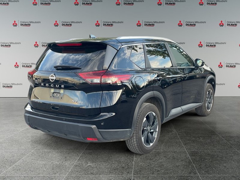 2024 Nissan Rogue AWD SV Moonroof