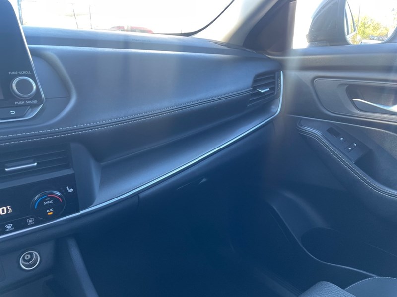 2024 Nissan Rogue AWD SV Moonroof