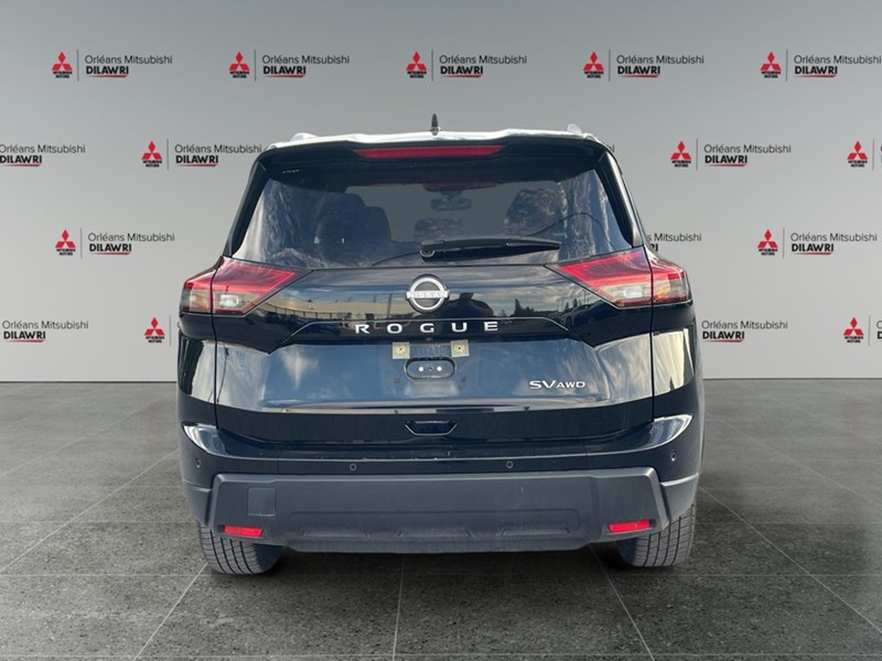 2024 Nissan Rogue AWD SV Moonroof
