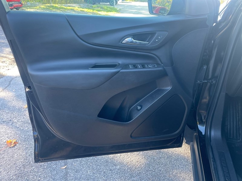 2024 Chevrolet Equinox AWD 4dr LT