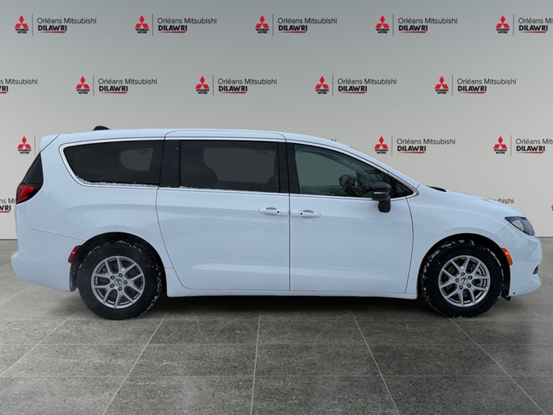2024 Chrysler Grand Caravan SXT 2WD