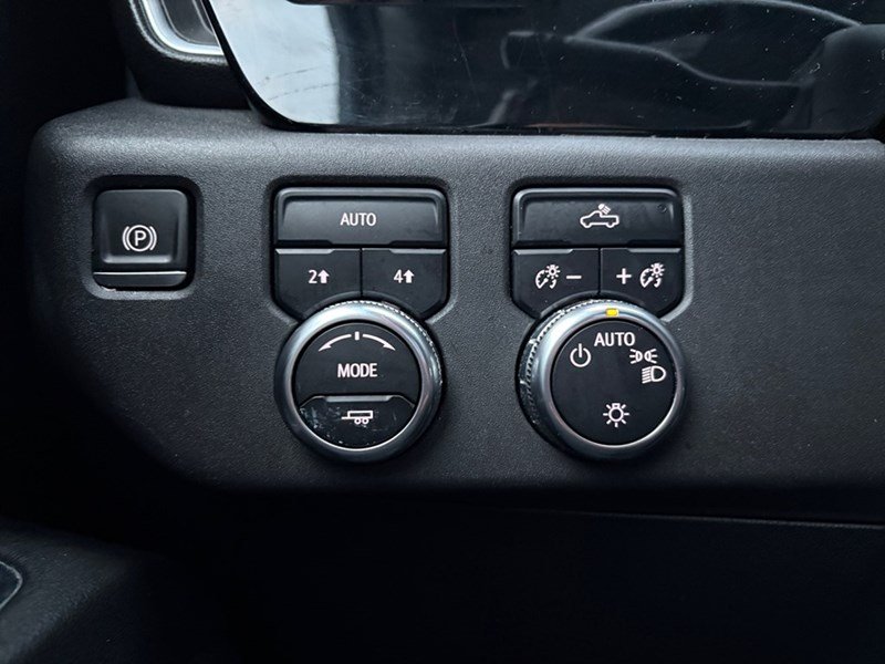 2022 GMC Sierra 1500 4WD Crew Cab 147" SLE