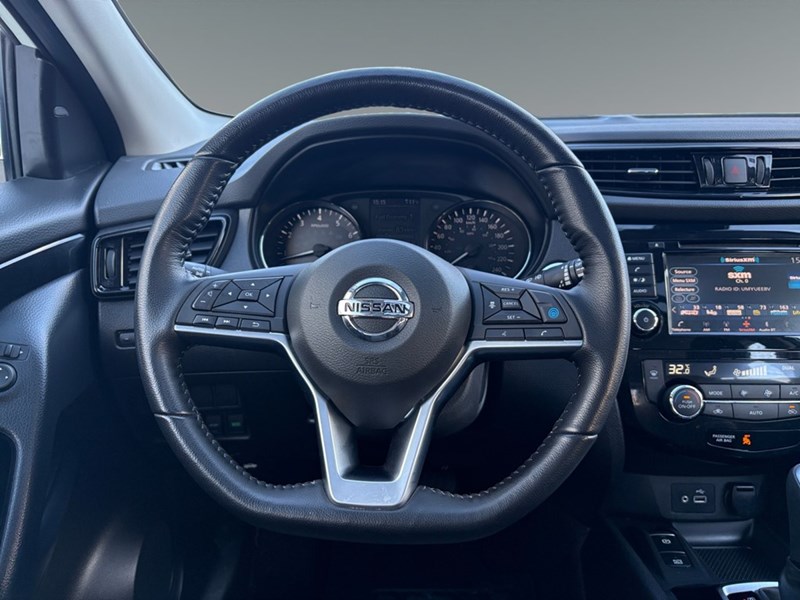 2023 Nissan Qashqai AWD SV CVT