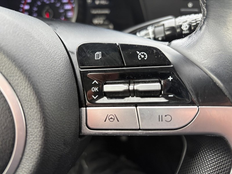 2022 Hyundai Elantra Preferred IVT