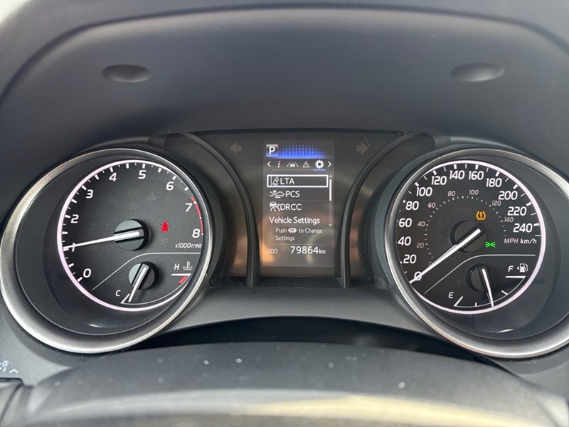 2024 Toyota Camry SE Auto