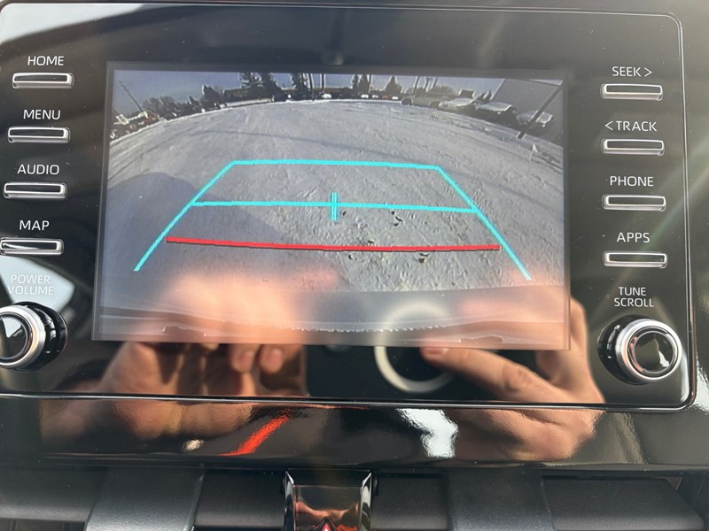 2024 Toyota Camry SE Auto