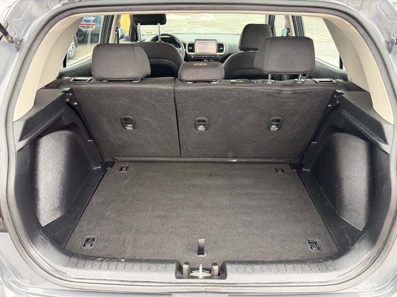 2024 Hyundai Venue Essential IVT