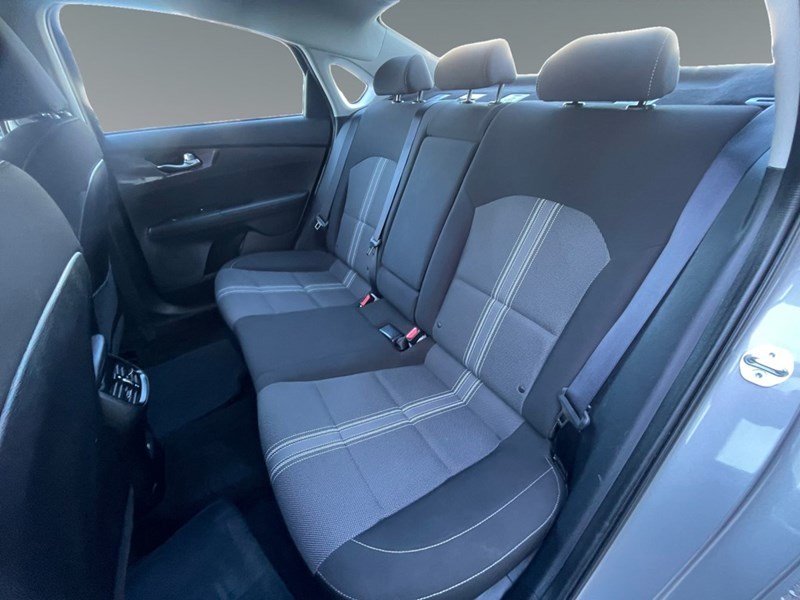 2023 Kia Forte EX IVT