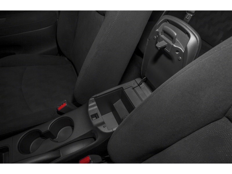 2013 Nissan Sentra 4dr Sdn CVT S Interior Shot 8