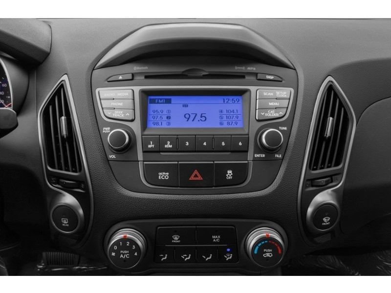TITANIUM GREY 2015 Hyundai Tucson AWD 4dr Auto GLS interior