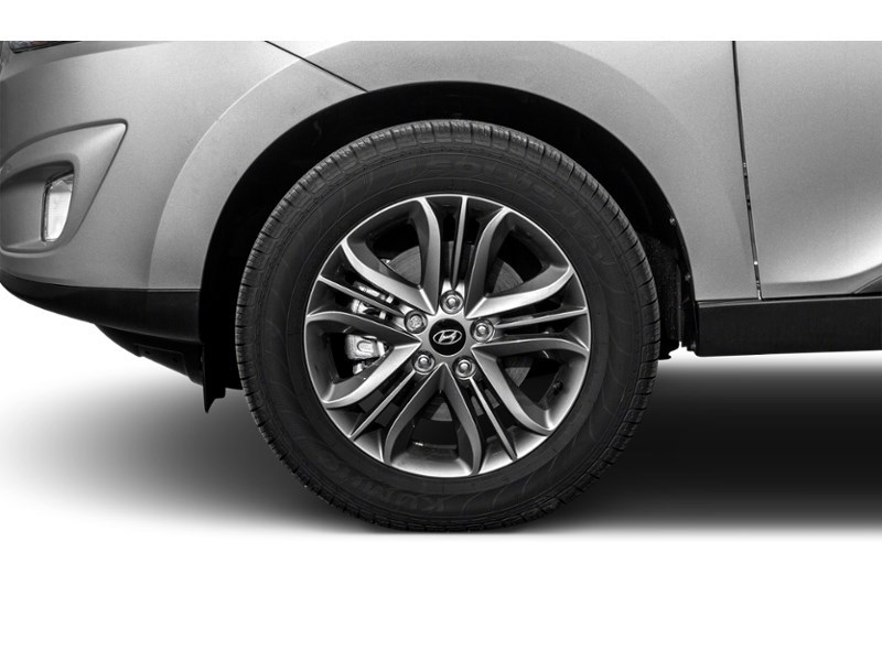 TITANIUM GREY 2015 Hyundai Tucson AWD 4dr Auto GLS exterior