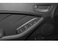 2016 Kia Forte 4dr Sdn Auto LX Exterior Shot 14