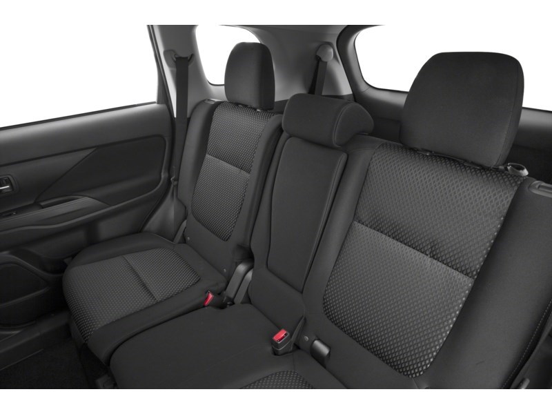 2018 Mitsubishi Outlander SE AWC Interior Shot 5