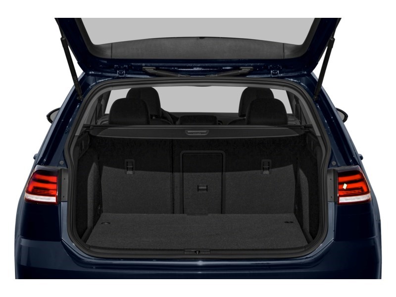 2018 Volkswagen Golf SportWagen Trendline Manual Exterior Shot 4