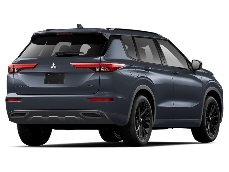 2024 Mitsubishi Outlander GT Exterior Shot 2