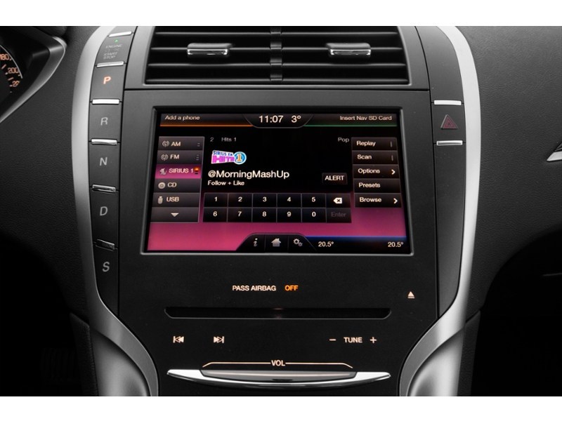 2015 Lincoln MKZ 4dr Sdn FWD Interior Shot 2