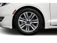 2015 Lincoln MKZ 4dr Sdn FWD Exterior Shot 5