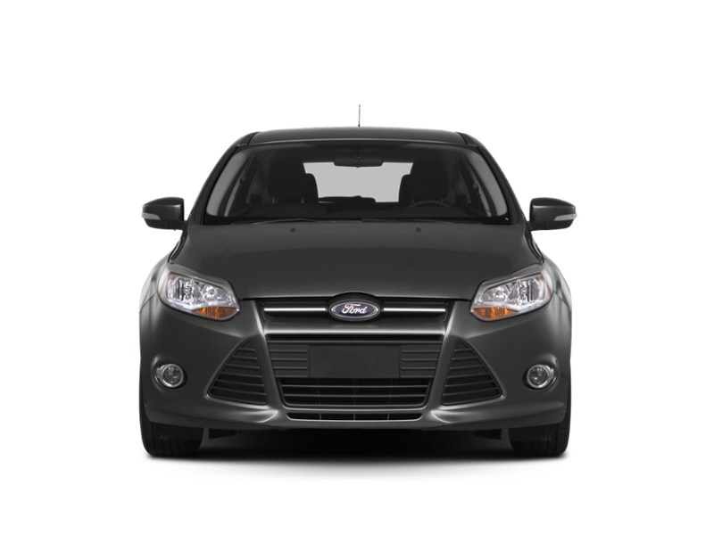TUXEDO BLACK METALLIC 2014 Ford Focus 5dr HB SE exterior