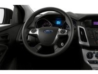 TUXEDO BLACK METALLIC 2014 Ford Focus 5dr HB SE interior