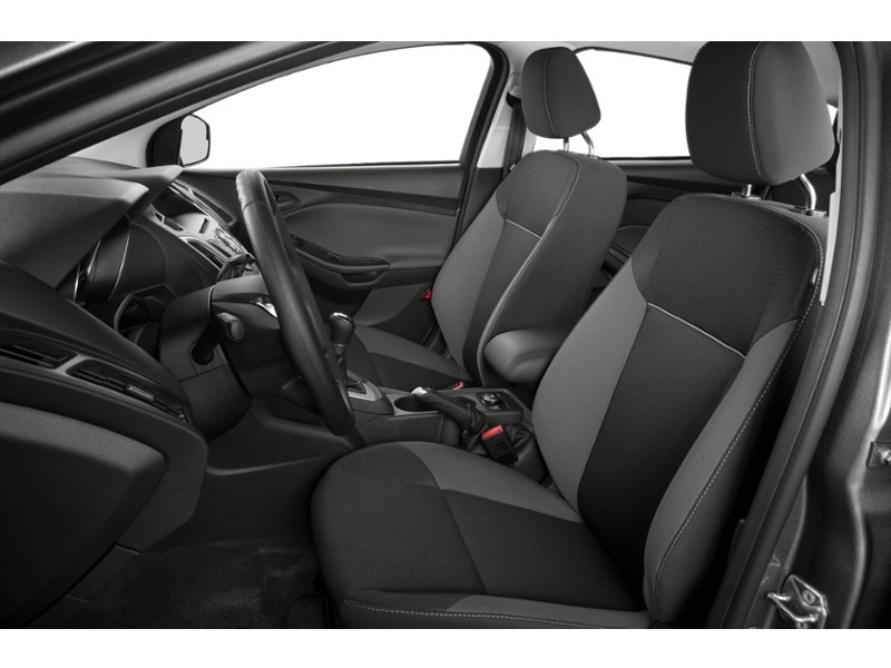 TUXEDO BLACK METALLIC 2014 Ford Focus 5dr HB SE interior