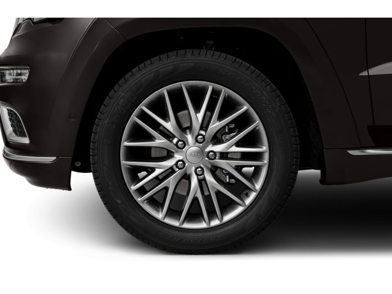 2020 Jeep Grand Cherokee Summit 4x4 Exterior Shot 5