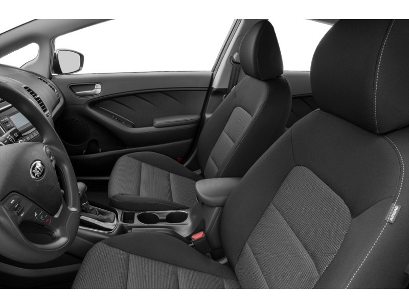 2017 Kia Forte 4dr Sdn Auto LX Interior Shot 4