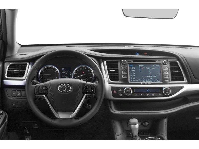 2017 Toyota Highlander AWD SE Interior Shot 3