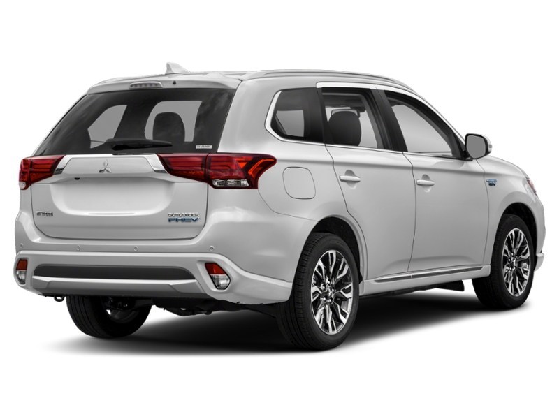 2018 Mitsubishi Outlander Plug-In Hybrid SE Touring S-AWC Exterior Shot 2