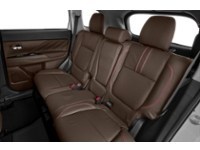 2018 Mitsubishi Outlander Plug-In Hybrid SE Touring S-AWC Interior Shot 5