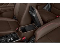 2018 Mitsubishi Outlander Plug-In Hybrid SE Touring S-AWC Interior Shot 7