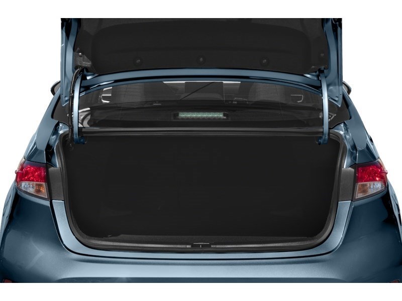 2020 Toyota Corolla LE CVT Exterior Shot 4